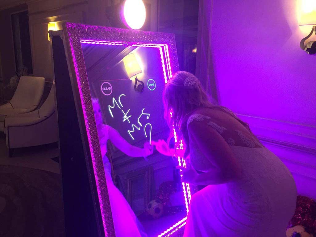 Magic Mirror Photo Booth